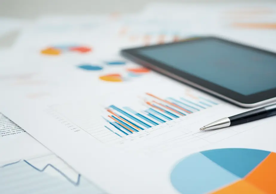 Freelance vs. Full-Time Developer: Costs, Pros & Hiring Guide (2025)