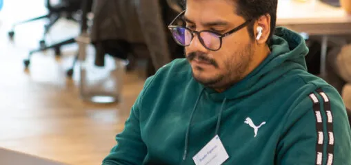 Software engineer from latam working.