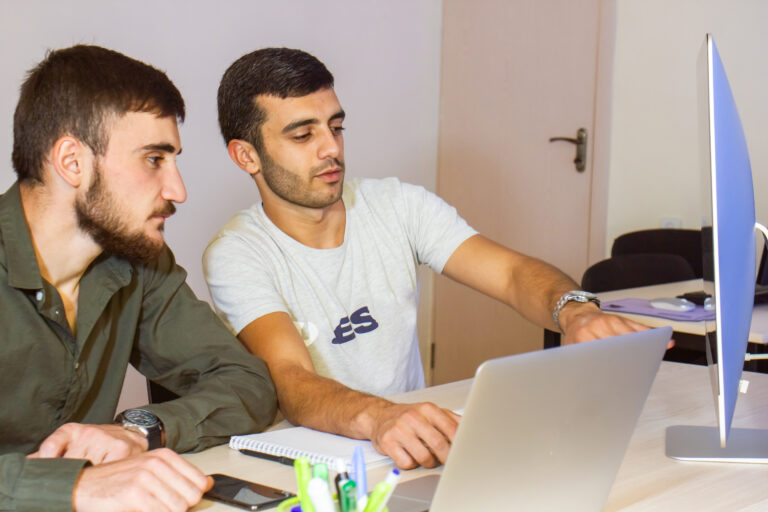 How to Outsource Top Remote Software Developers from Uruguay?