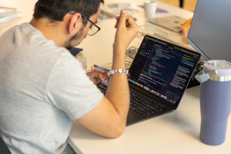 From Buzzword to Business Strategy: A Guide to AI Vibe Coding 