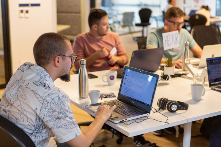 How to Structure a Staff Augmentation Contract and What to Look For