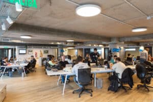 Scaling a Startup: The Engineering Leader's Playbook for Building a High-Performance Team